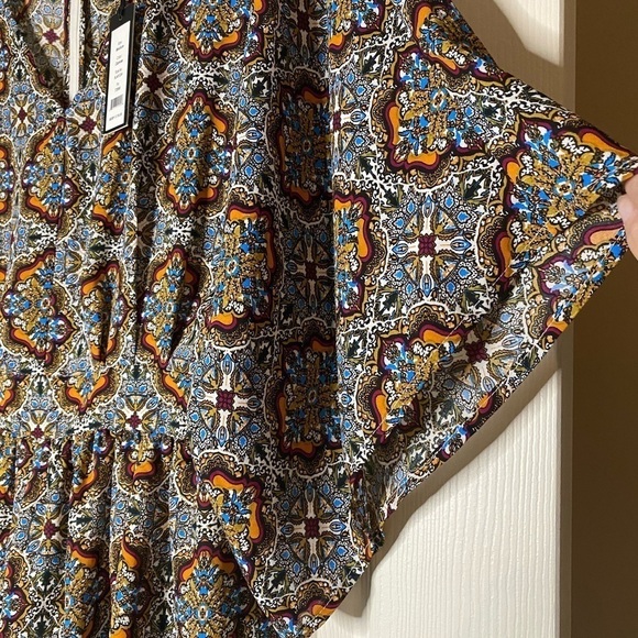 NWT Romeo + Juliet Couture Romper - Picture 3 of 6